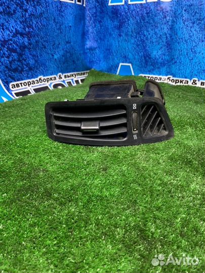 Воздуховод салона передний правый Kia Ceed ED