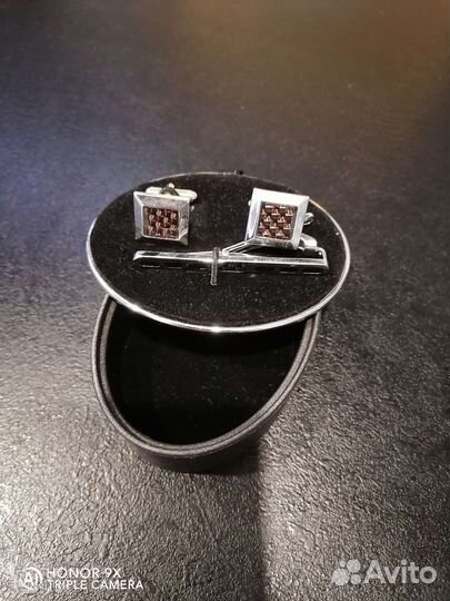 Запонки и зажим для галстука