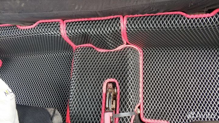 Ева автоковрики 3Д с бортиками Diatto