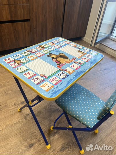 Детский стол и стул