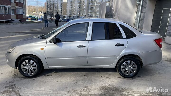 LADA Granta 1.6 МТ, 2012, 219 797 км