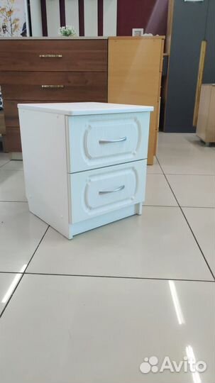 Тумба прикроватная с ящиками