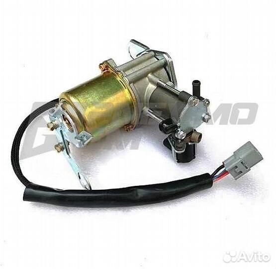 Компрессор пневматической подвески toyota Land Cru