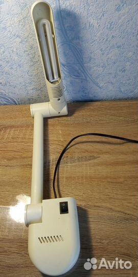 Настольная лампа