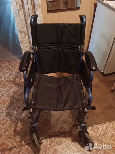 Инвалидная коляска складная бу