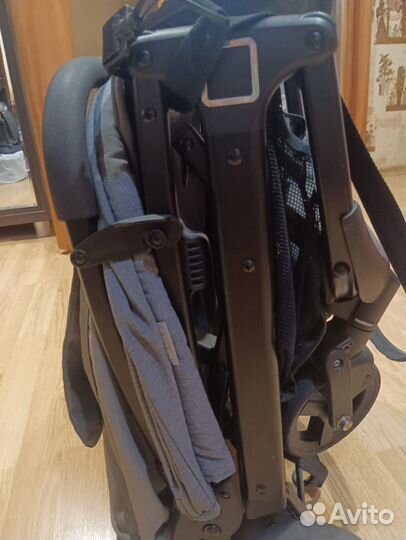 Коляска прогулочная складная