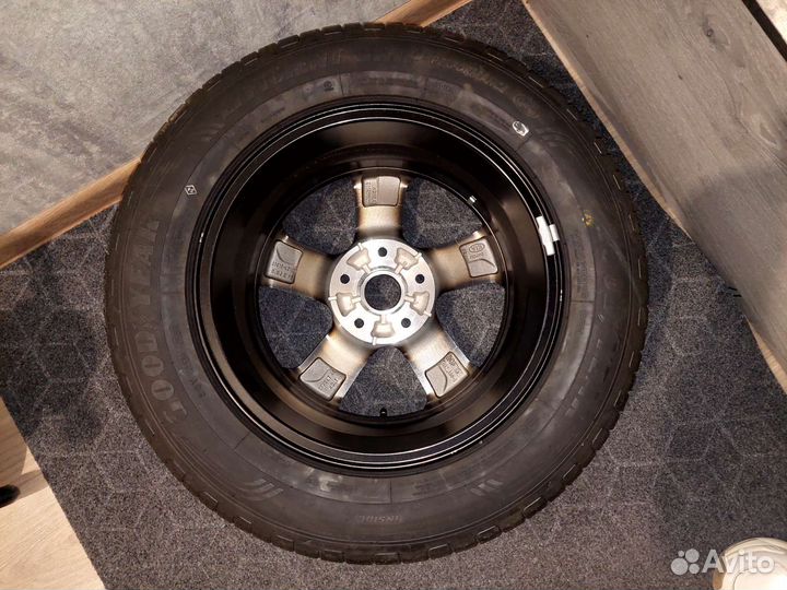 Продам колесо r16