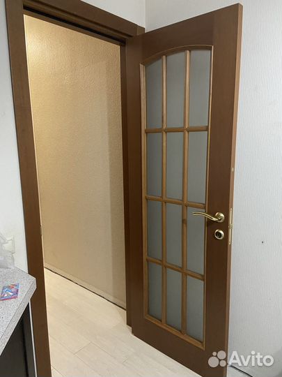 Межкомнатные двери б/у с коробкой