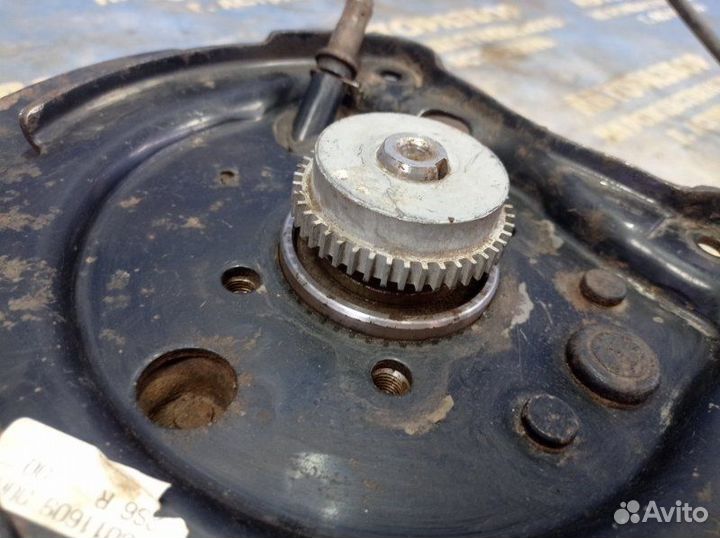 Задняя ступица Mitsubishi Galant 8 седан 1999