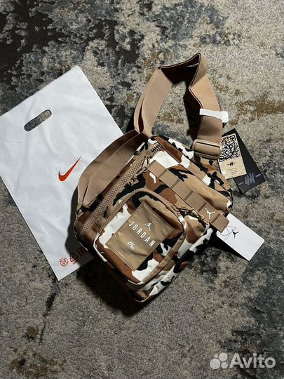 Сумка Nike Air Jordan Hesi Bag Desert Camo