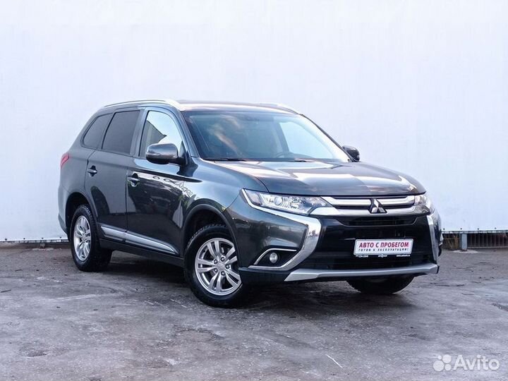 Mitsubishi Outlander 2.0 CVT, 2018, 140 300 км