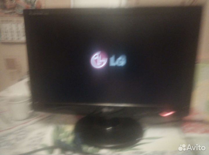 Минитор лджи 20 дюймов. С проводами