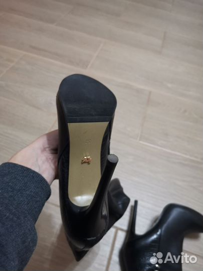 Сапоги женские