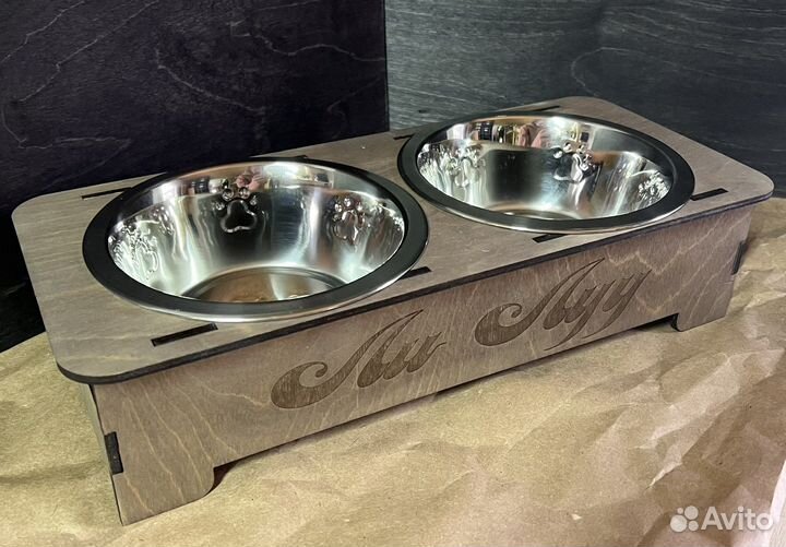 Подставка именная с мисками для собак и кошек