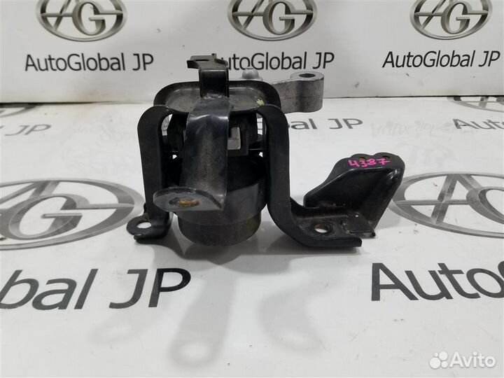 Опора двигателя правая Toyota Yaris