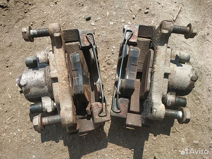 Суппорт передний skoda superb 2014 г