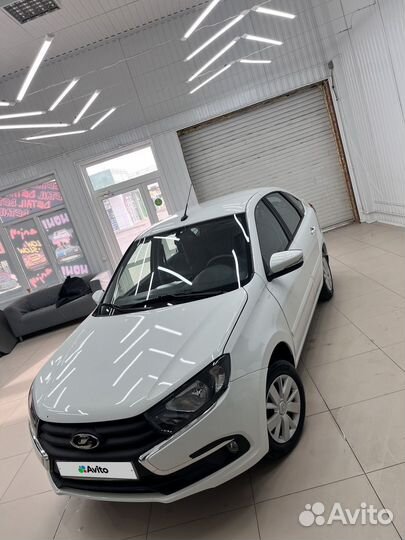 LADA Granta 1.6 МТ, 2020, 31 000 км
