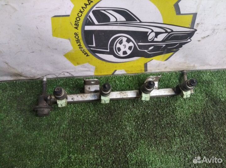 Топливная рампа Daewoo Nexia седан 150 F16D3 2008