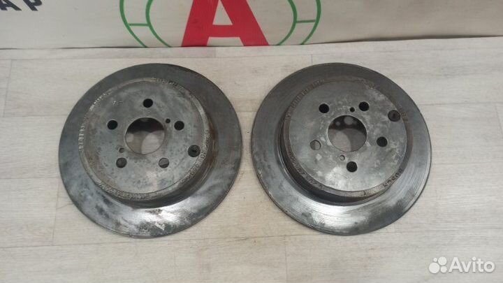 Диски тормозные задние Toyota Avensis T25 2AZ-FSE