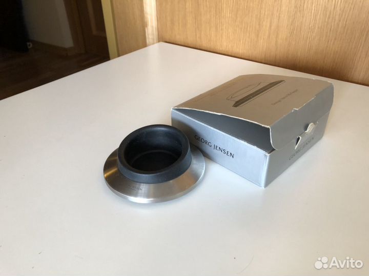 Georg Jensen дизайн. Держатель для телефона