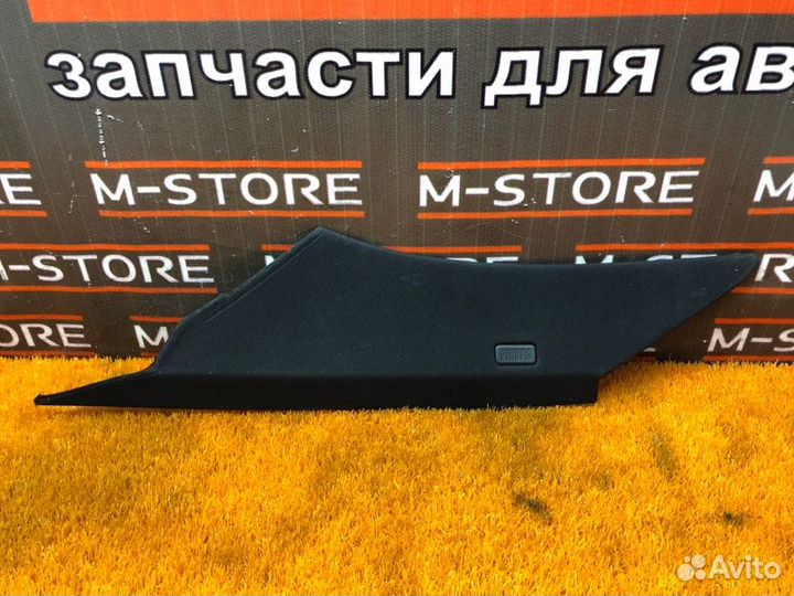 Обшивка стойки задняя правая Bmw 5-Series E60