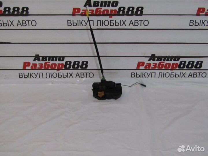 Замок двери задней левой Chevrolet Cruze хетчбек