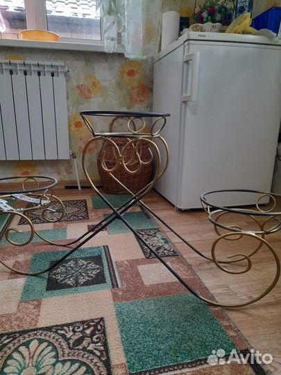 Подставка для цветов