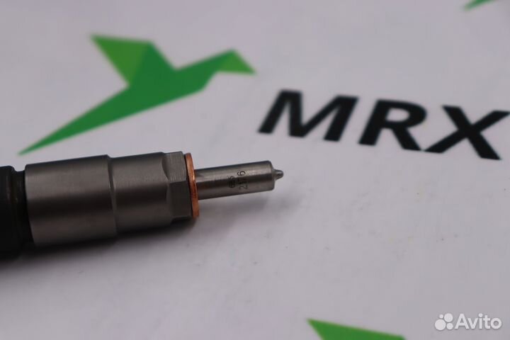 Форсунка топливная 0445110616