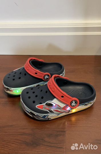 Светящиеся Сабо Crocs на мальчика c9 (25-26)
