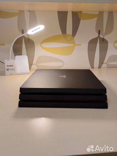 Sony playstation 4 pro 1tb