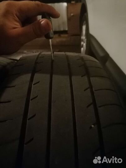 Yokohama dB Decibel E70 215/55 R17