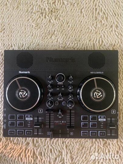 Dj контроллер Numark