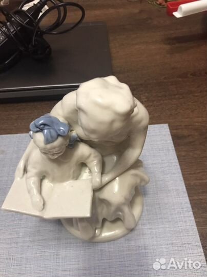 Статуэтка Первая Буква