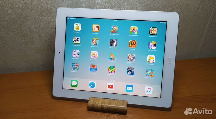 iPad 2 Wi-Fi + 3G 16 Gb + игры