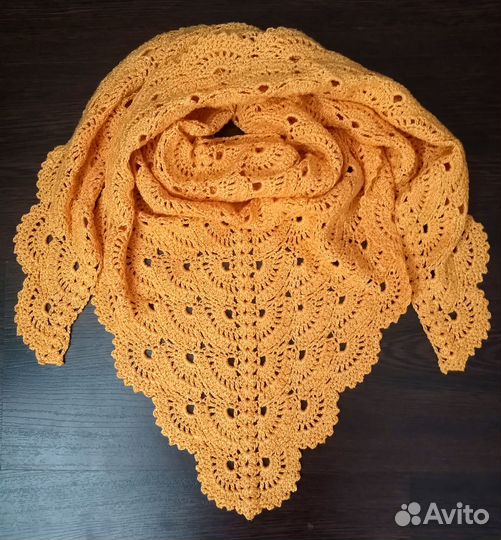 Платок, шаль, бактус на шею (связаны крючком)