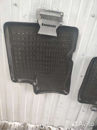 Коврики в Renault Duster