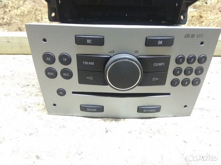 Магнитола Опель Астра Н