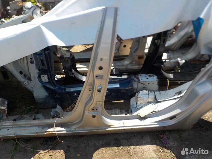 Боковина кузова renault megane 2