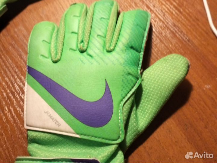 Вратарские перчатки nike