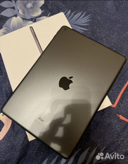 iPad 9th generation wi fi 64 grey