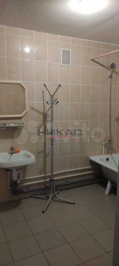 2-к. квартира, 80 м², 3/9 эт.