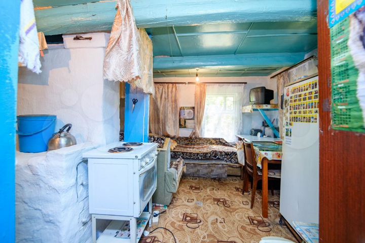 Дом 24,5 м² на участке 3 сот.