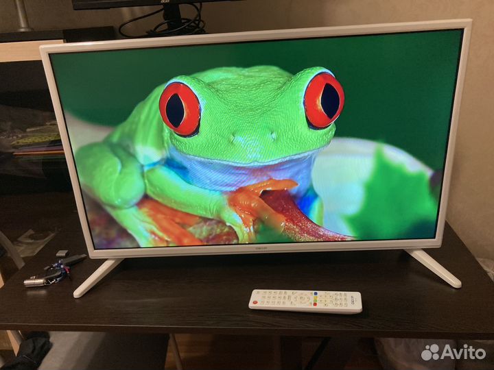 Телевизор Dexp 32 дюйма HD 20 каналов