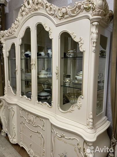 Продается гостиная мебель