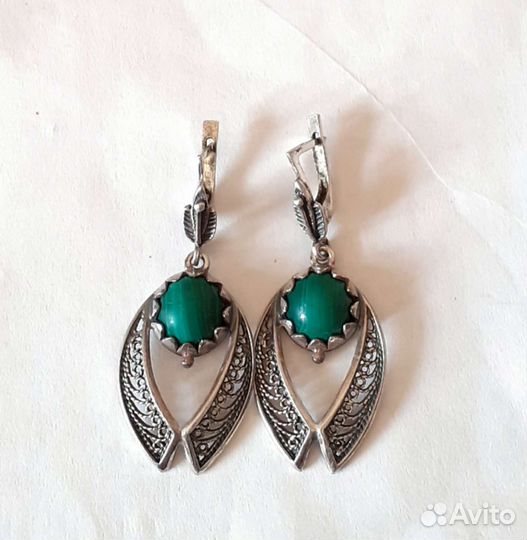 Серьги серебро 925 голова природный малахит