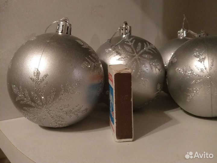 Новогодний набор елочных шаров серебристые шары