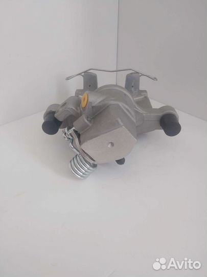 Форд Фокус 2 задний левый суппорт