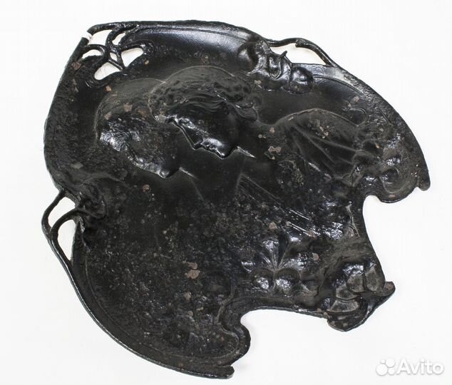 Блюдо Девушки, Кусинский завод, чугун, до 1917 год