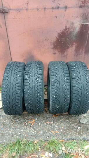 Nokian Tyres Hakkapeliitta 5 SUV 215/65 R16 94T