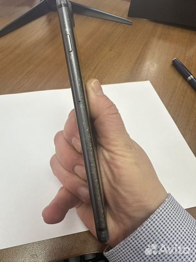 iPhone 8 Plus, 64 ГБ